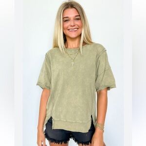 New In NWT Sage Short Sleeve Oversized Top size small